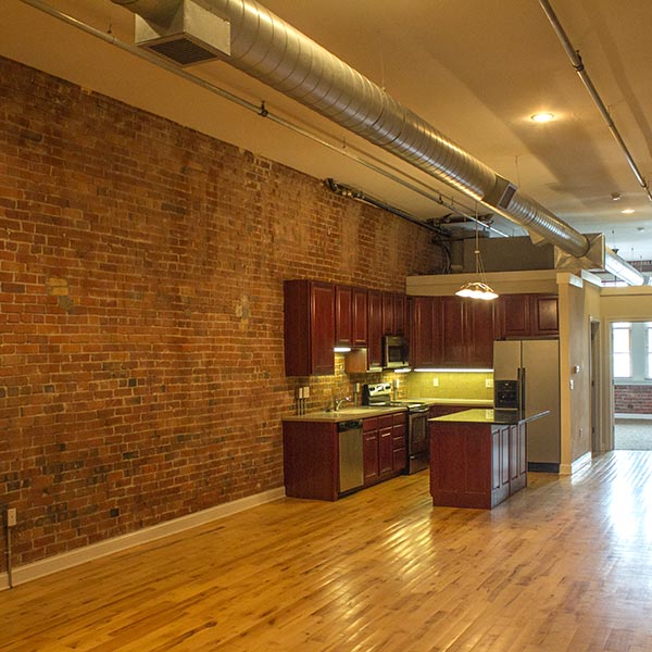 Downtown Kansas City Lofts, Crossroads Arts District PetFriendly
